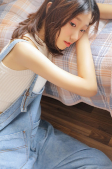 把毛笔放到洞里写字不准掉